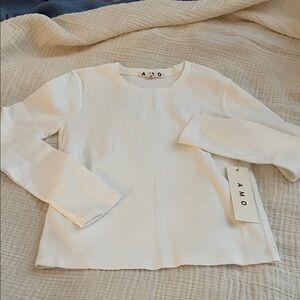 AMO Women's White Long Sleeve Top
